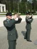 PFC Mukenšnábl a SGT Zeman dokumentující Florentský vojenský hřbitov<br><i>PFC Mukenšnábl a SGT Zeman photographing Florence Military Cemetery</i>
